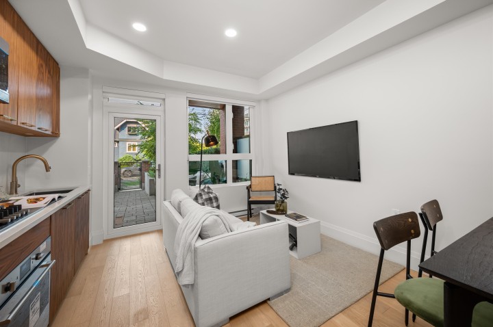 Photo 9 at 111 - 2550 Garden Drive, Grandview Woodland, Vancouver East