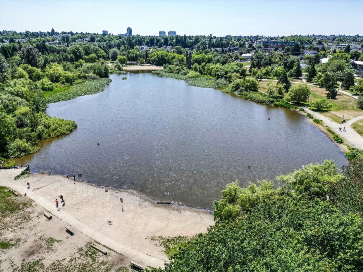 Photo 24 at 410 - 2550 Garden Drive, Grandview Woodland, Vancouver East