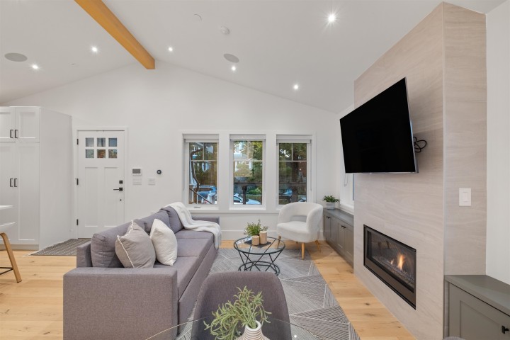 Photo 3 at 2058 E 5th Avenue, Grandview Woodland, Vancouver East