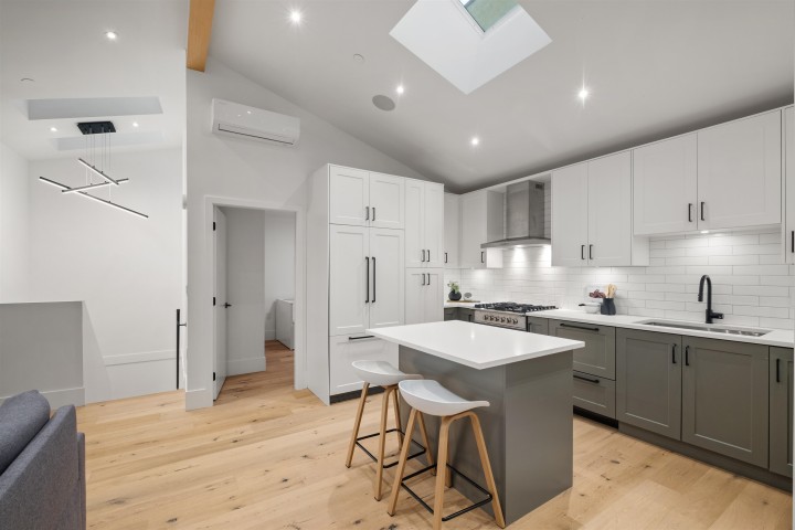 Photo 8 at 2058 E 5th Avenue, Grandview Woodland, Vancouver East