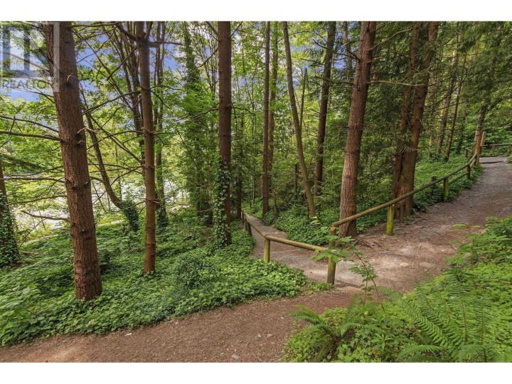 Photo 27 at 506 - 2004 Fullerton Avenue, Pemberton NV, North Vancouver