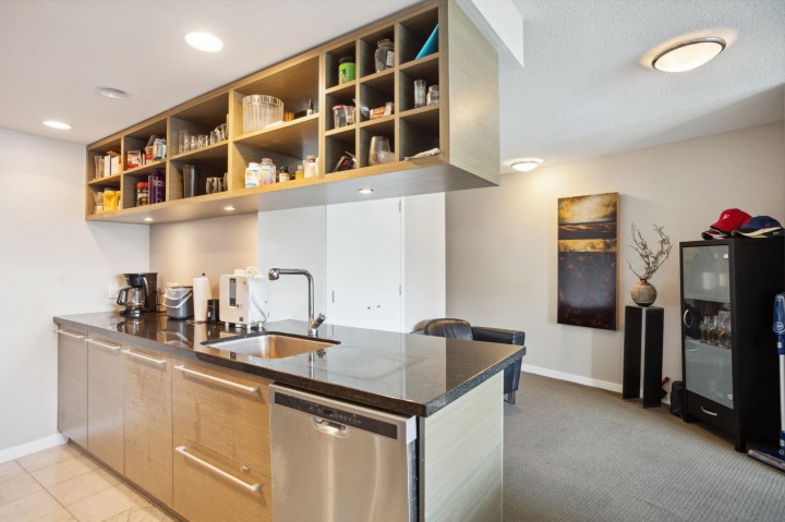 Photo 7 at 714 - 833 Seymour Street, Downtown VW, Vancouver West