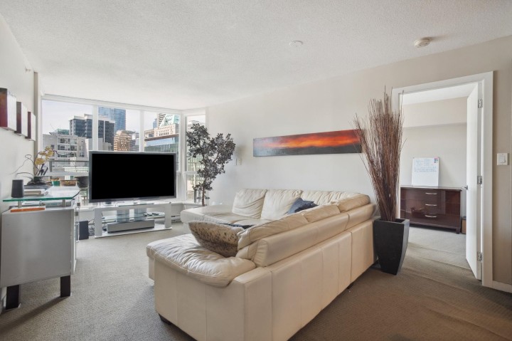 Photo 3 at 714 - 833 Seymour Street, Downtown VW, Vancouver West