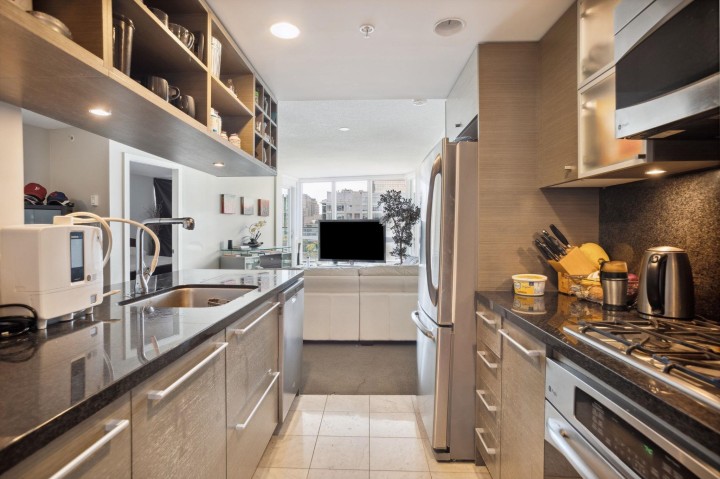 Photo 8 at 714 - 833 Seymour Street, Downtown VW, Vancouver West