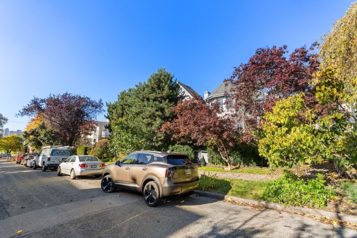 Photo 24 at 202 - 1537 Charles Street, Grandview Woodland, Vancouver East