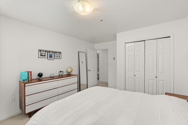 Photo 14 at 202 - 1537 Charles Street, Grandview Woodland, Vancouver East