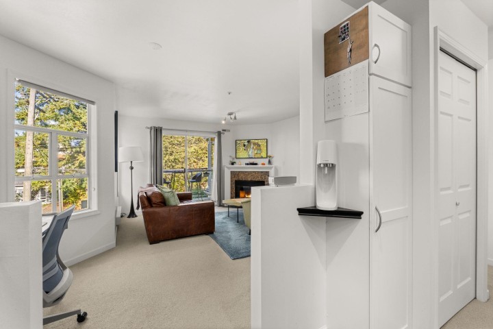 Photo 11 at 202 - 1537 Charles Street, Grandview Woodland, Vancouver East