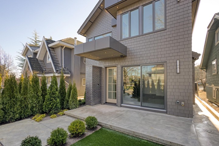 Photo 3 at 2380 E 5th Avenue, Grandview Woodland, Vancouver East