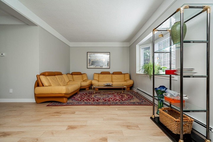 Photo 6 at 3099 W 6th Avenue, Kitsilano, Vancouver West