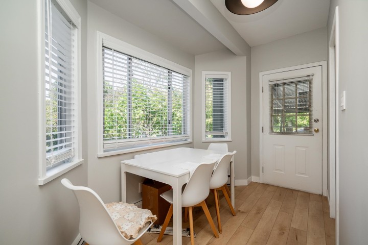 Photo 10 at 3099 W 6th Avenue, Kitsilano, Vancouver West