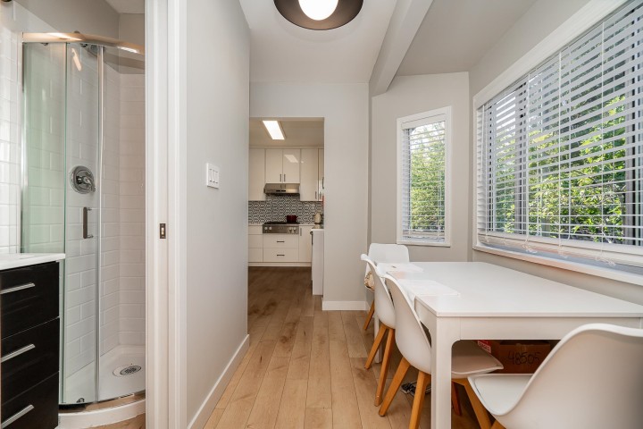 Photo 11 at 3099 W 6th Avenue, Kitsilano, Vancouver West