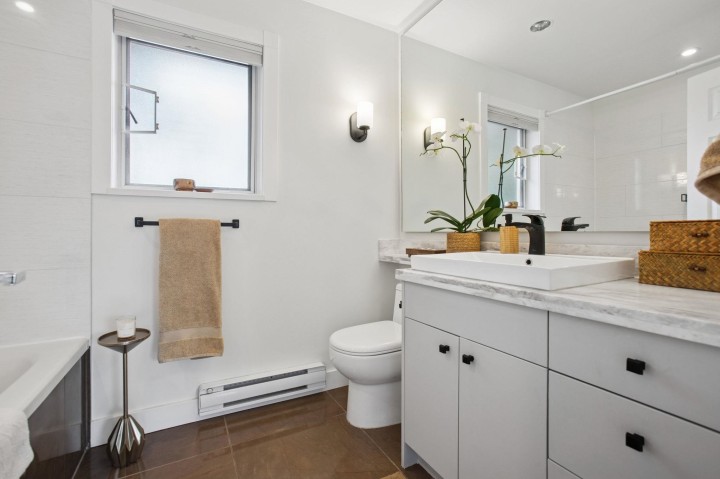 Photo 10 at TH3 - 1568 E 22nd Avenue, Knight, Vancouver East