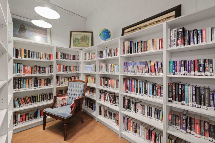 Photo 23 at 911 - 2016 Fullerton Avenue, Pemberton NV, North Vancouver