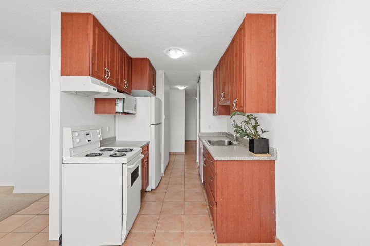 Photo 13 at 911 - 2016 Fullerton Avenue, Pemberton NV, North Vancouver