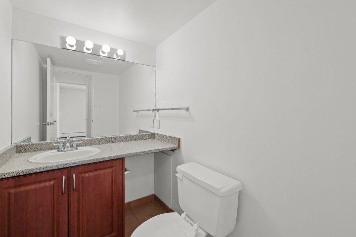 Photo 16 at 911 - 2016 Fullerton Avenue, Pemberton NV, North Vancouver