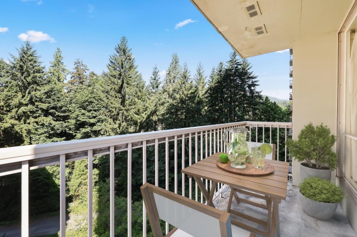 Photo 7 at 911 - 2016 Fullerton Avenue, Pemberton NV, North Vancouver