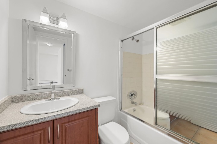 Photo 18 at 911 - 2016 Fullerton Avenue, Pemberton NV, North Vancouver