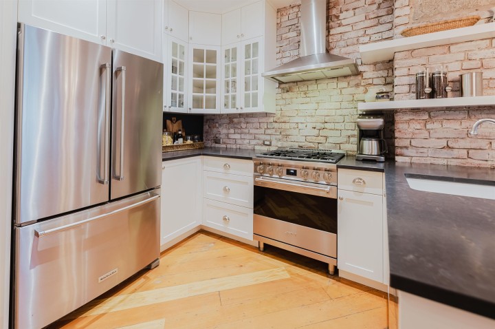 Photo 15 at 210 - 1178 Hamilton Street, Yaletown, Vancouver West