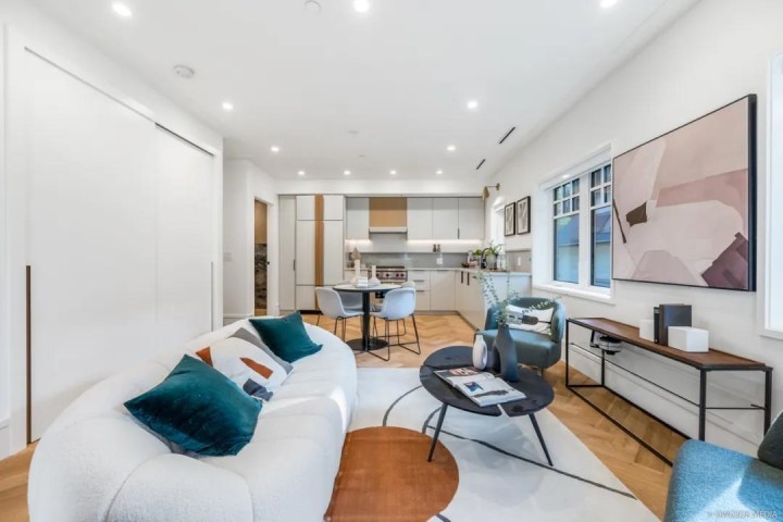 Photo 3 at 7059 Cypress Street, Kerrisdale, Vancouver West