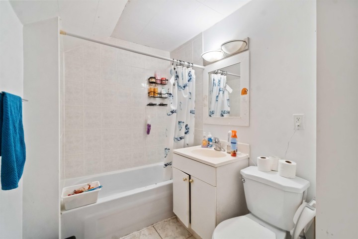 Photo 20 at 5735 Earles Street, Killarney VE, Vancouver East