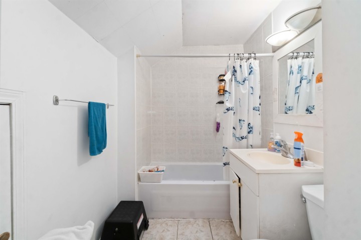 Photo 19 at 5735 Earles Street, Killarney VE, Vancouver East
