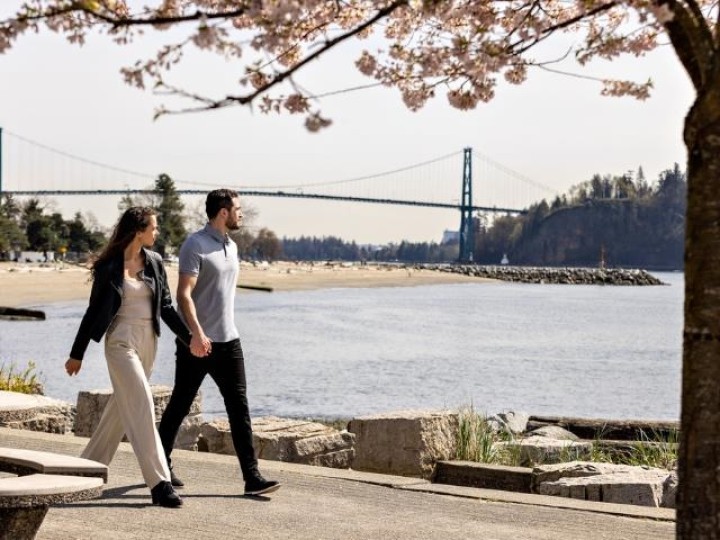 Photo 5 at 304 - 3963 Uplands Way, Cypress Park Estates, West Vancouver