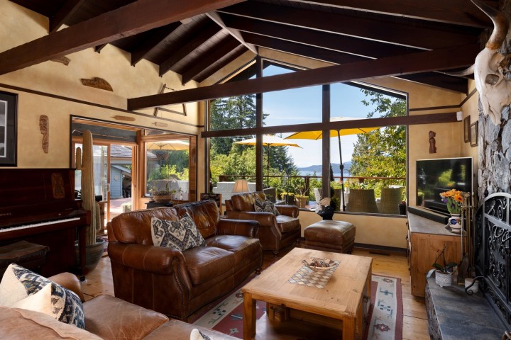 Photo 6 at 315 Bayview Road, Lions Bay, West Vancouver