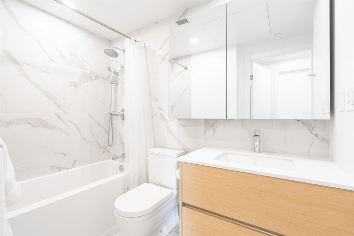 Photo 8 at 1107 - 200 Klahanie Court, Park Royal, West Vancouver