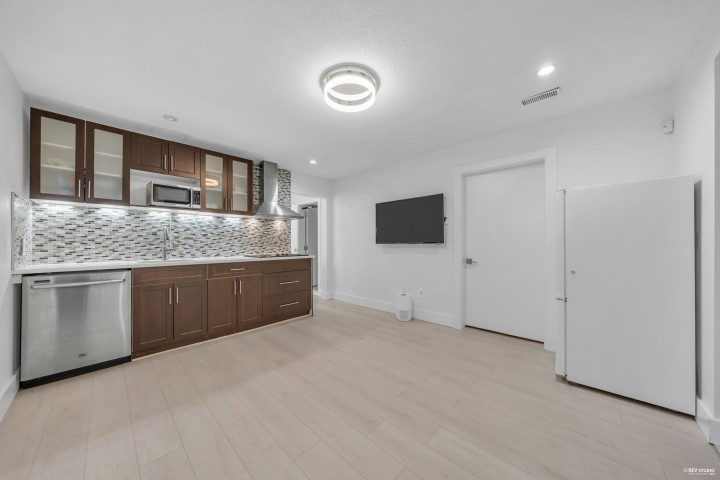 Photo 23 at 475 Newlands Road, Cedardale, West Vancouver