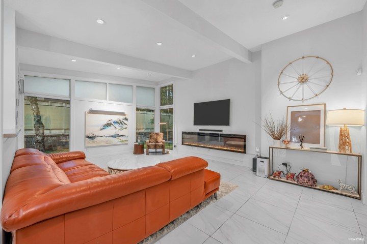 Photo 7 at 475 Newlands Road, Cedardale, West Vancouver