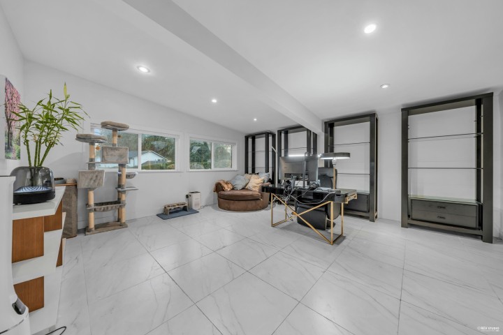 Photo 24 at 475 Newlands Road, Cedardale, West Vancouver