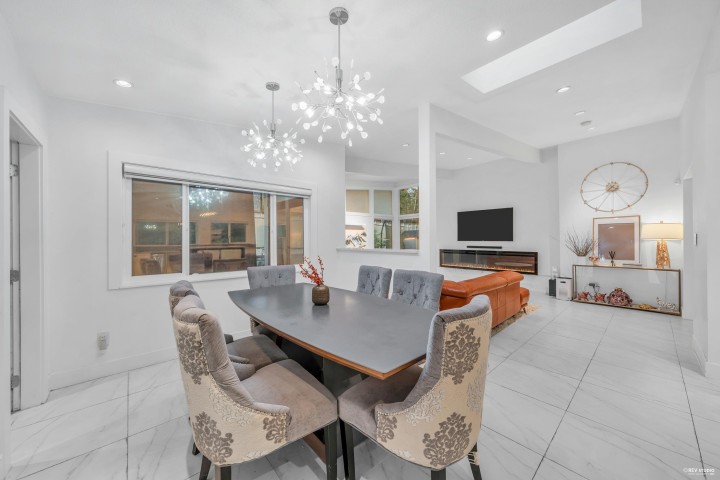 Photo 11 at 475 Newlands Road, Cedardale, West Vancouver