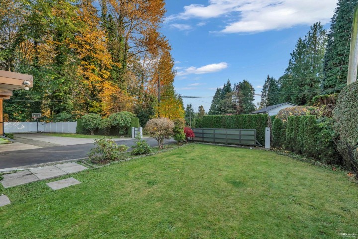 Photo 29 at 475 Newlands Road, Cedardale, West Vancouver
