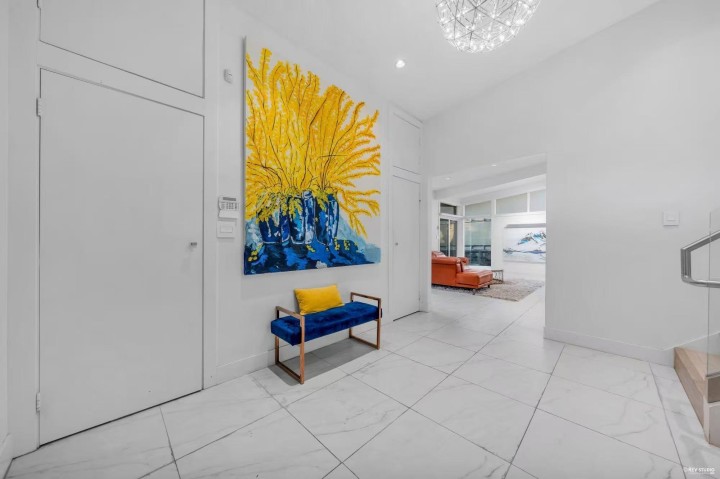 Photo 4 at 475 Newlands Road, Cedardale, West Vancouver