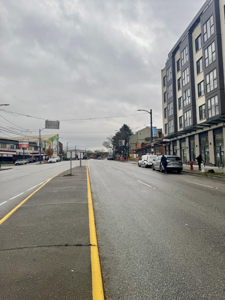 Photo 14 at 302 - 3050 Kingsway Road, Collingwood VE, Vancouver East