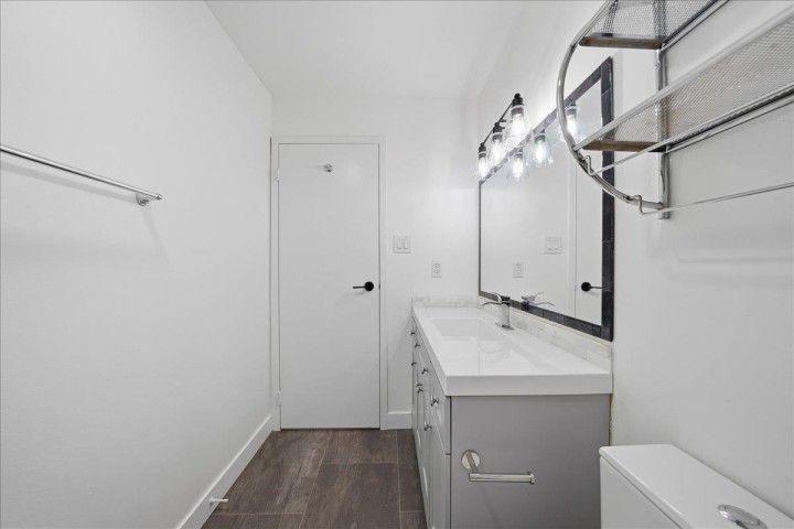 Photo 17 at PH 406 - 1340 Duchess Avenue, Ambleside, West Vancouver