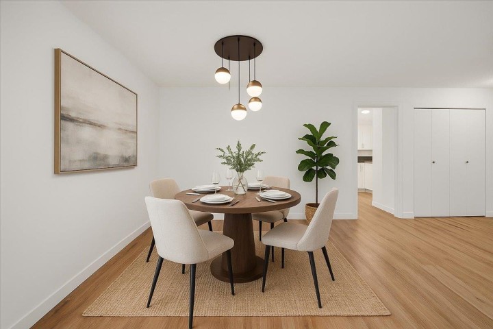 Photo 3 at PH 406 - 1340 Duchess Avenue, Ambleside, West Vancouver