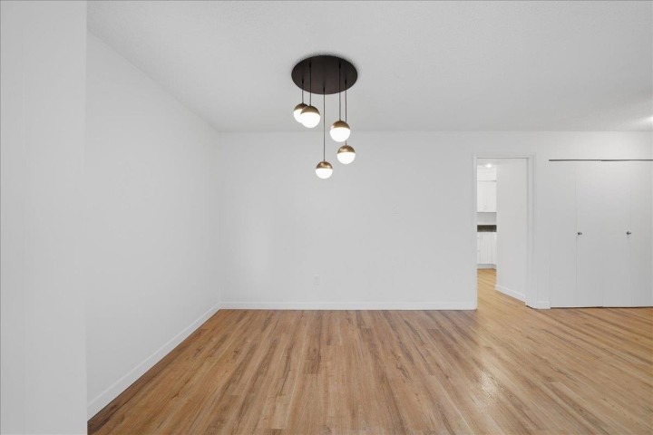 Photo 4 at PH 406 - 1340 Duchess Avenue, Ambleside, West Vancouver