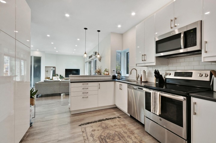 Photo 33 at 45 Sweetwater Place, Lions Bay, West Vancouver