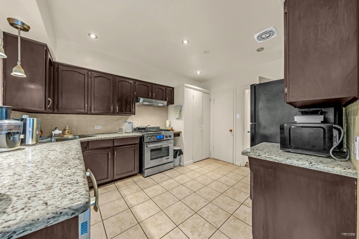 Photo 13 at 410 Hadden Drive, British Properties, West Vancouver