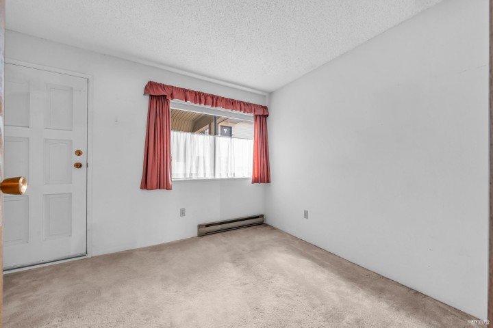 Photo 22 at 410 - 1363 Clyde Avenue, Ambleside, West Vancouver