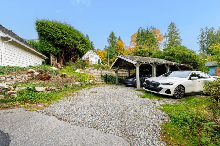 Photo 16 at 3245 Travers Avenue, West Bay, West Vancouver