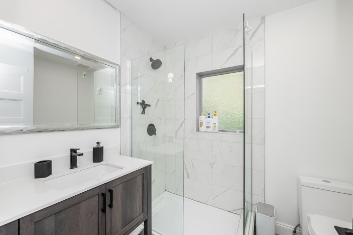 Photo 10 at 3245 Travers Avenue, West Bay, West Vancouver