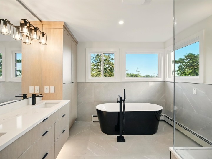 Photo 23 at 6230 Summit Avenue, Gleneagles, West Vancouver