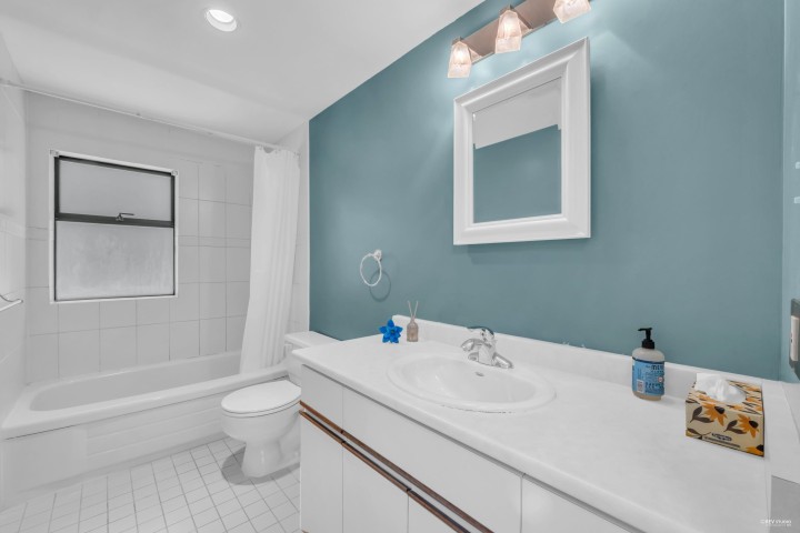 Photo 28 at 4623 Caulfeild Drive, Caulfeild, West Vancouver