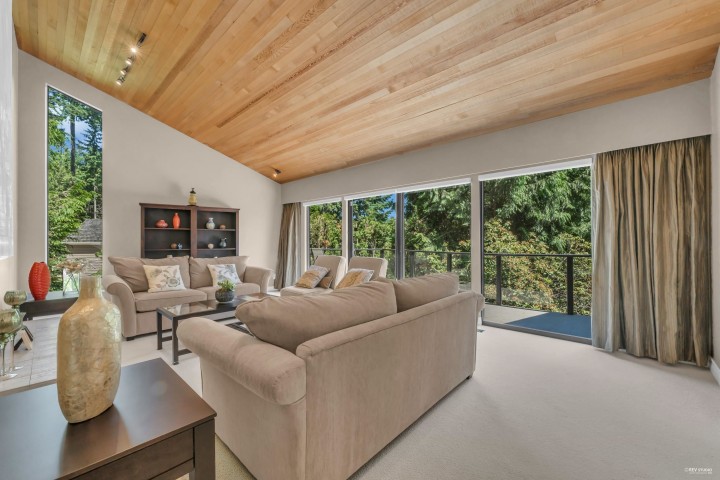 Photo 9 at 4623 Caulfeild Drive, Caulfeild, West Vancouver