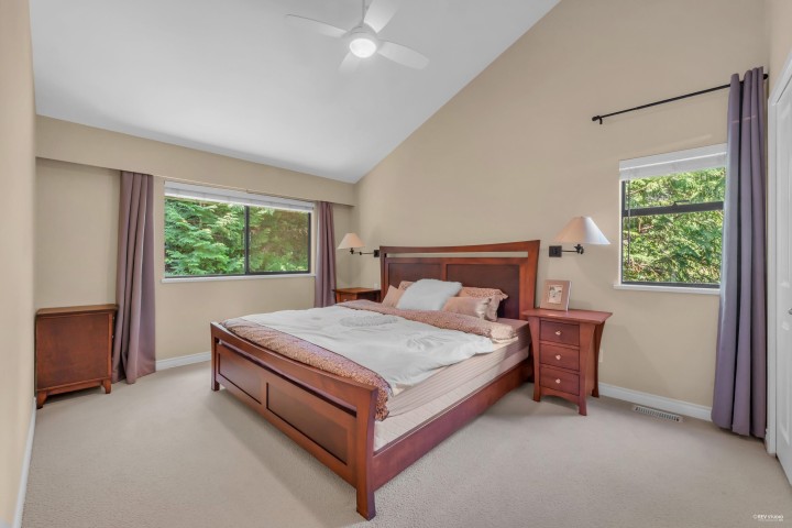 Photo 24 at 4623 Caulfeild Drive, Caulfeild, West Vancouver