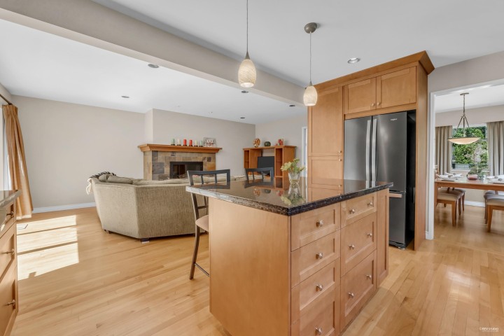 Photo 18 at 4623 Caulfeild Drive, Caulfeild, West Vancouver