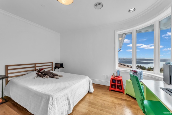 Photo 28 at 1525 Errigal Place, Canterbury WV, West Vancouver