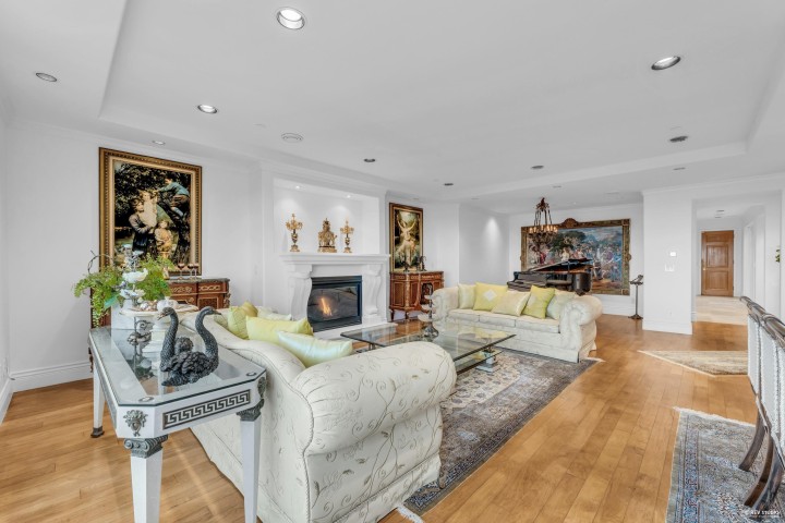 Photo 10 at 1525 Errigal Place, Canterbury WV, West Vancouver